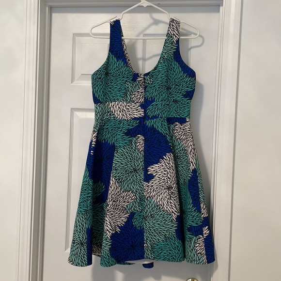 Size 12 sleeveless summer dress - Picture 3 of 5